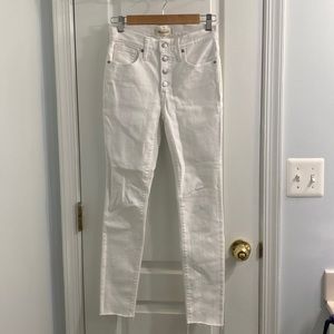 Madewell Size 25 mid rise skinny jeans in white button fly raw hem